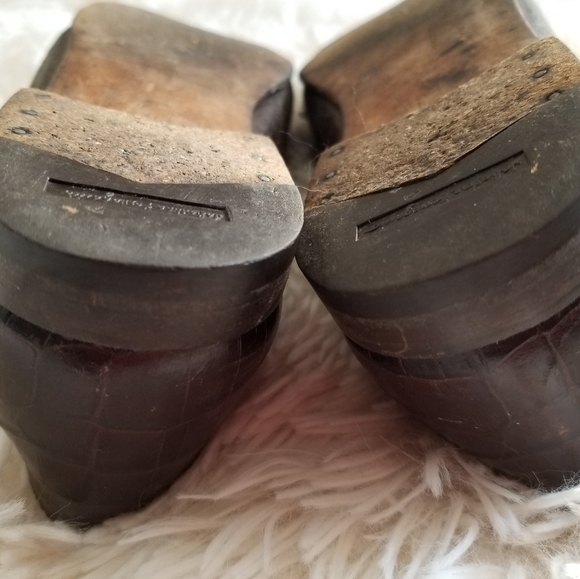 PRICE DROP TODAY ONLY Salvatore Ferragamo Brown Croc Loafers, 8.5AAA - Picture 11 of 12